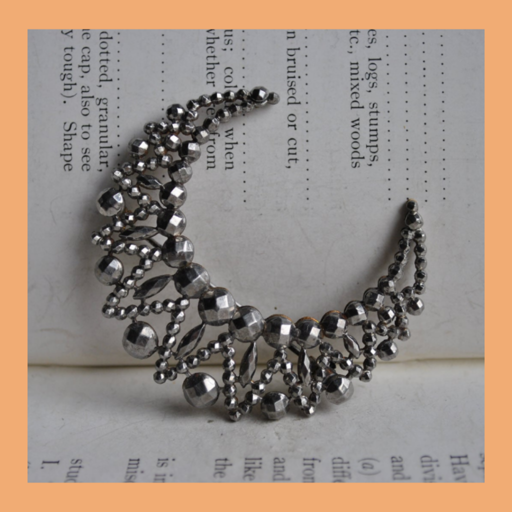Victorian crescent moon jewellery