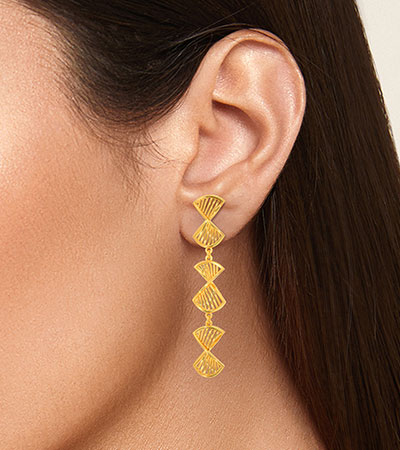 See-Me-Sway-Gold-Earrings