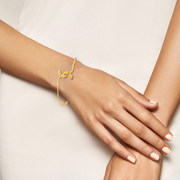 Gold-Oval-Bangles